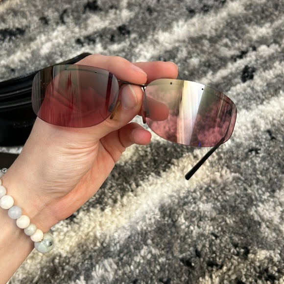 Dolce & Gabbana Sunglasses - Picture 4 of 9